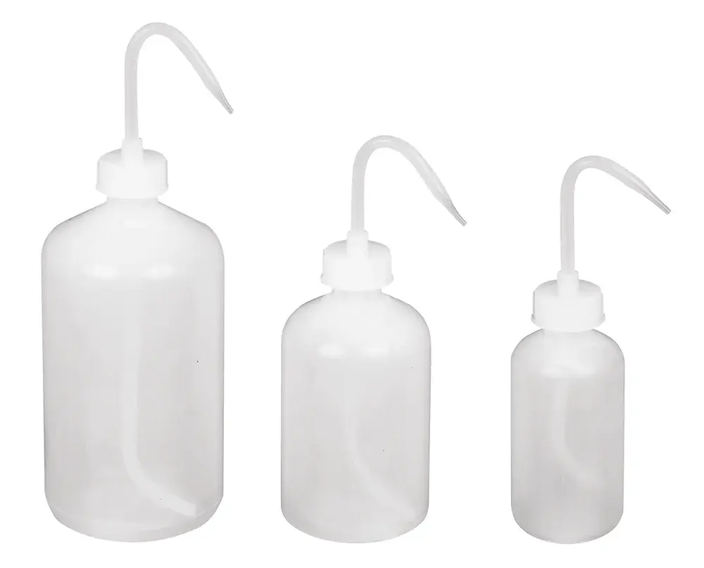 Pissette en plastique intégrale