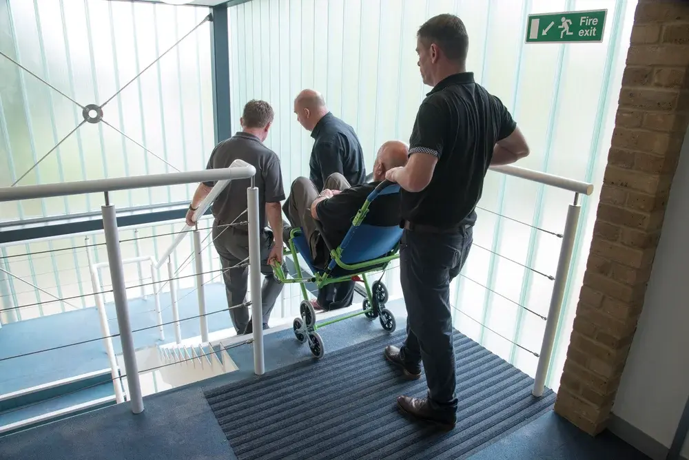 Chaise d'évacuation 3 roues