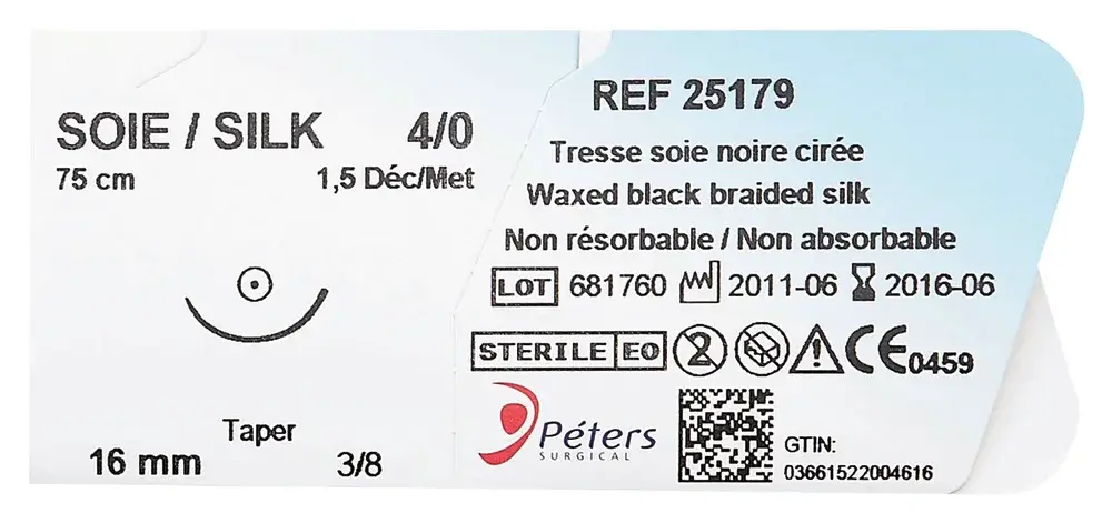 Suture soie noire
