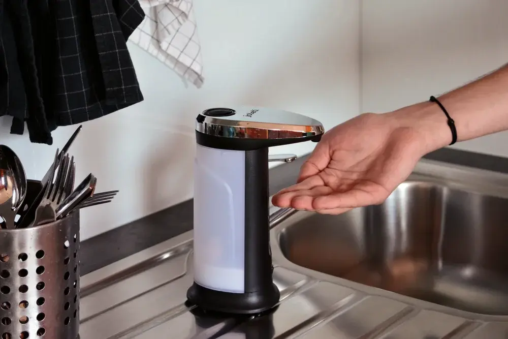 Distributeur automatique de comptoir gel et savon
